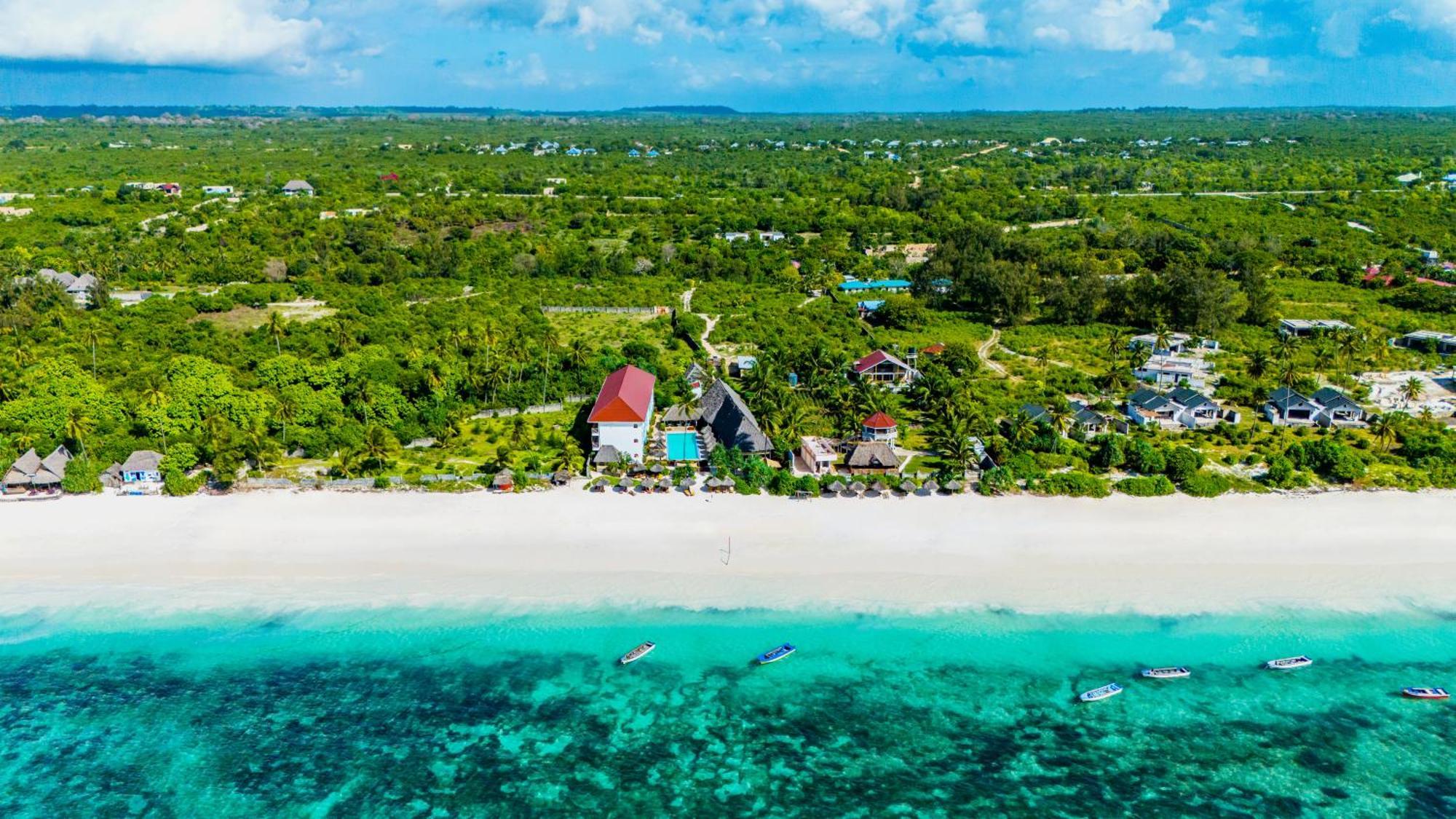 Ahg Sun Bay Mlilile Beach Hotel Matemwe  Esterno foto